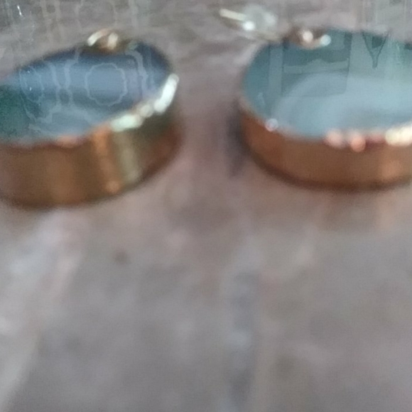 NWOT Agate Geode Stone Earrings - Picture 2 of 4